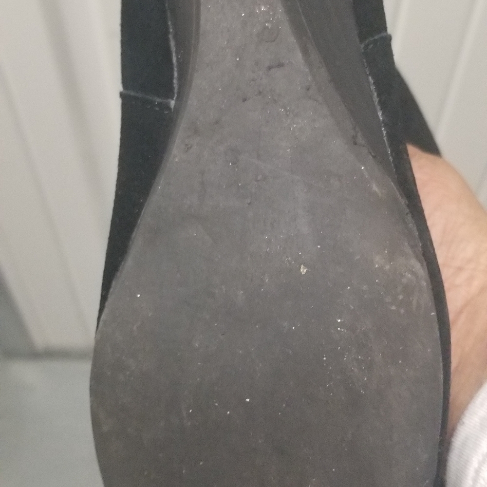 Boots - Picture 3 of 5